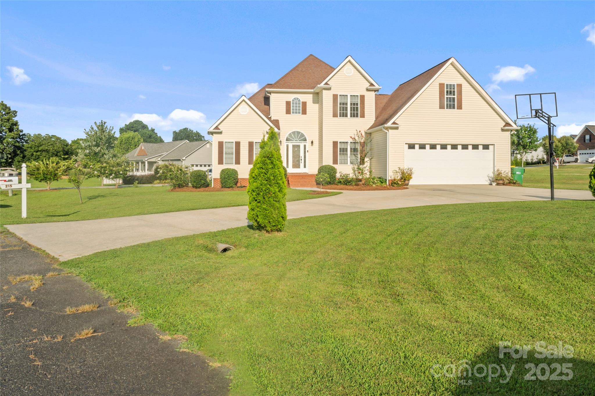 215 Birchwood Court Property Photo 37