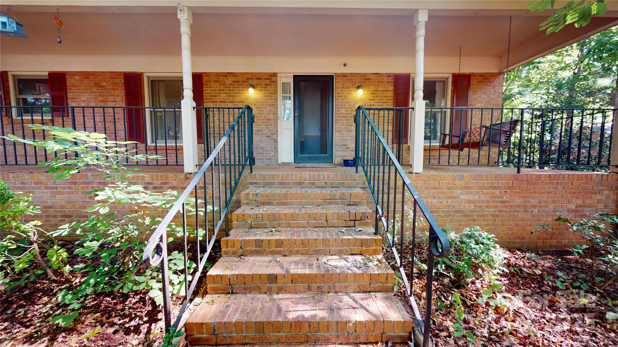 1302 Kensington Place Property Photo 2