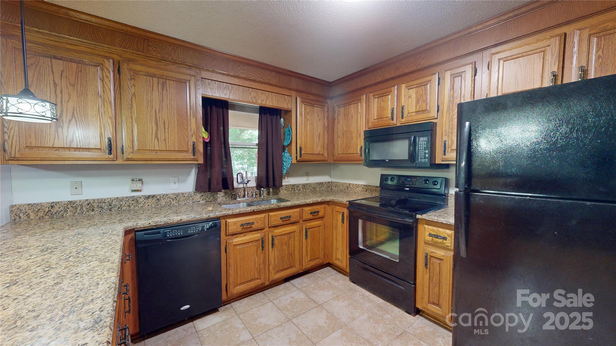 1302 Kensington Place Property Photo 7