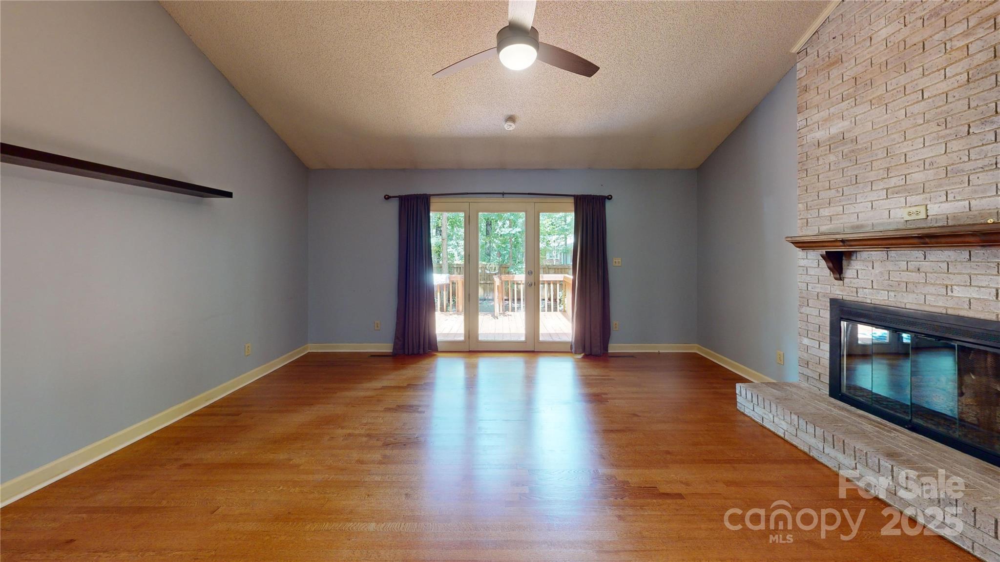 1302 Kensington Place Property Photo 10