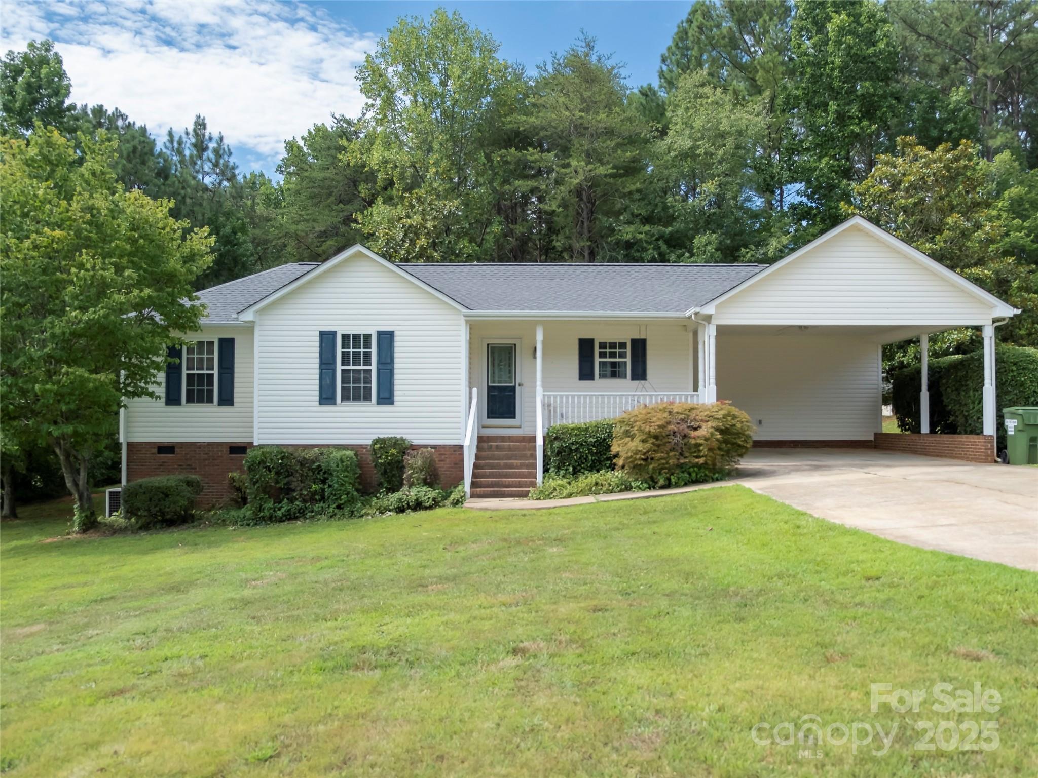 1114 Courtney Cove Court Property Photo 1