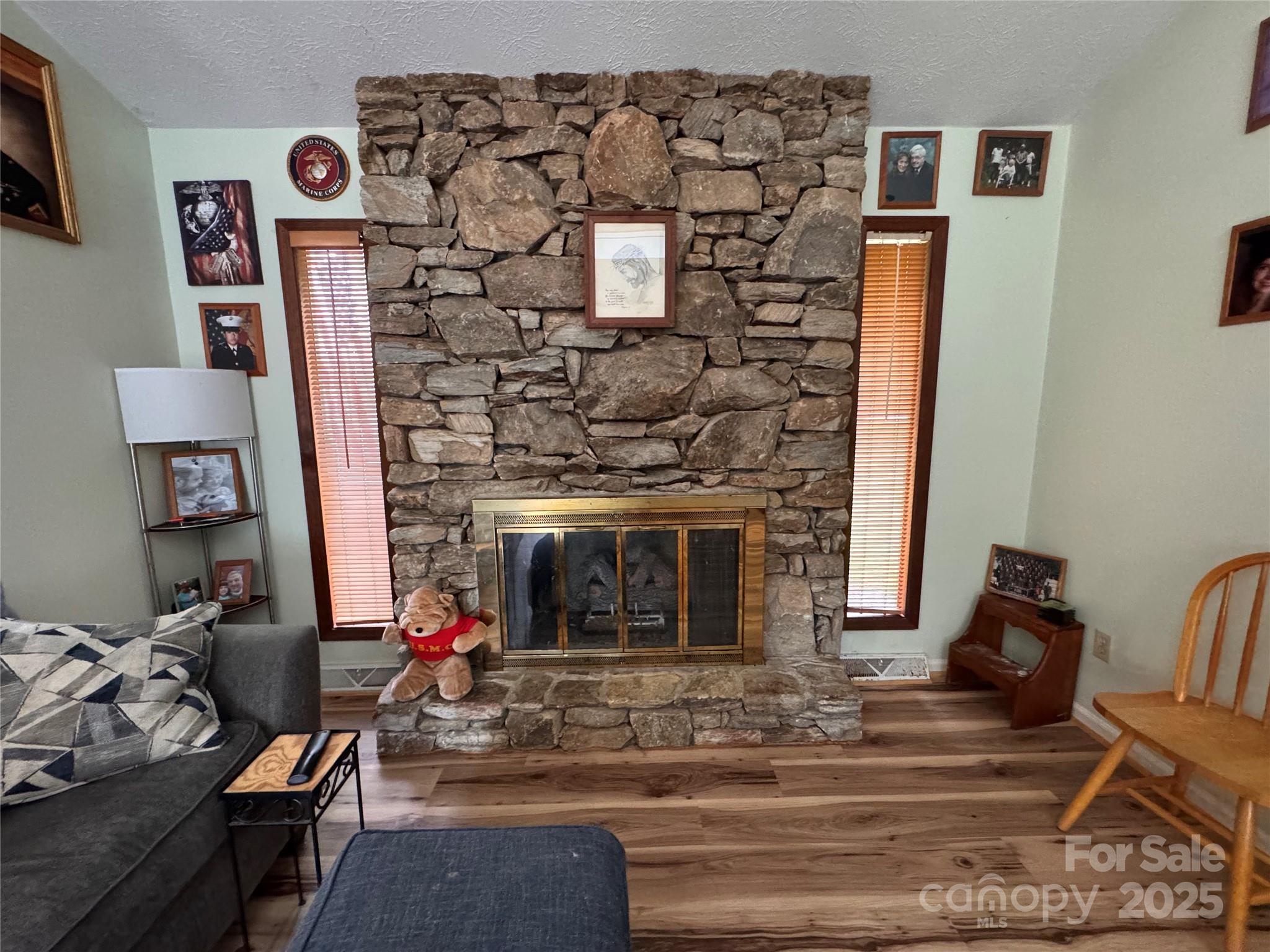 15 Golden Oaks Lane Property Photo 2