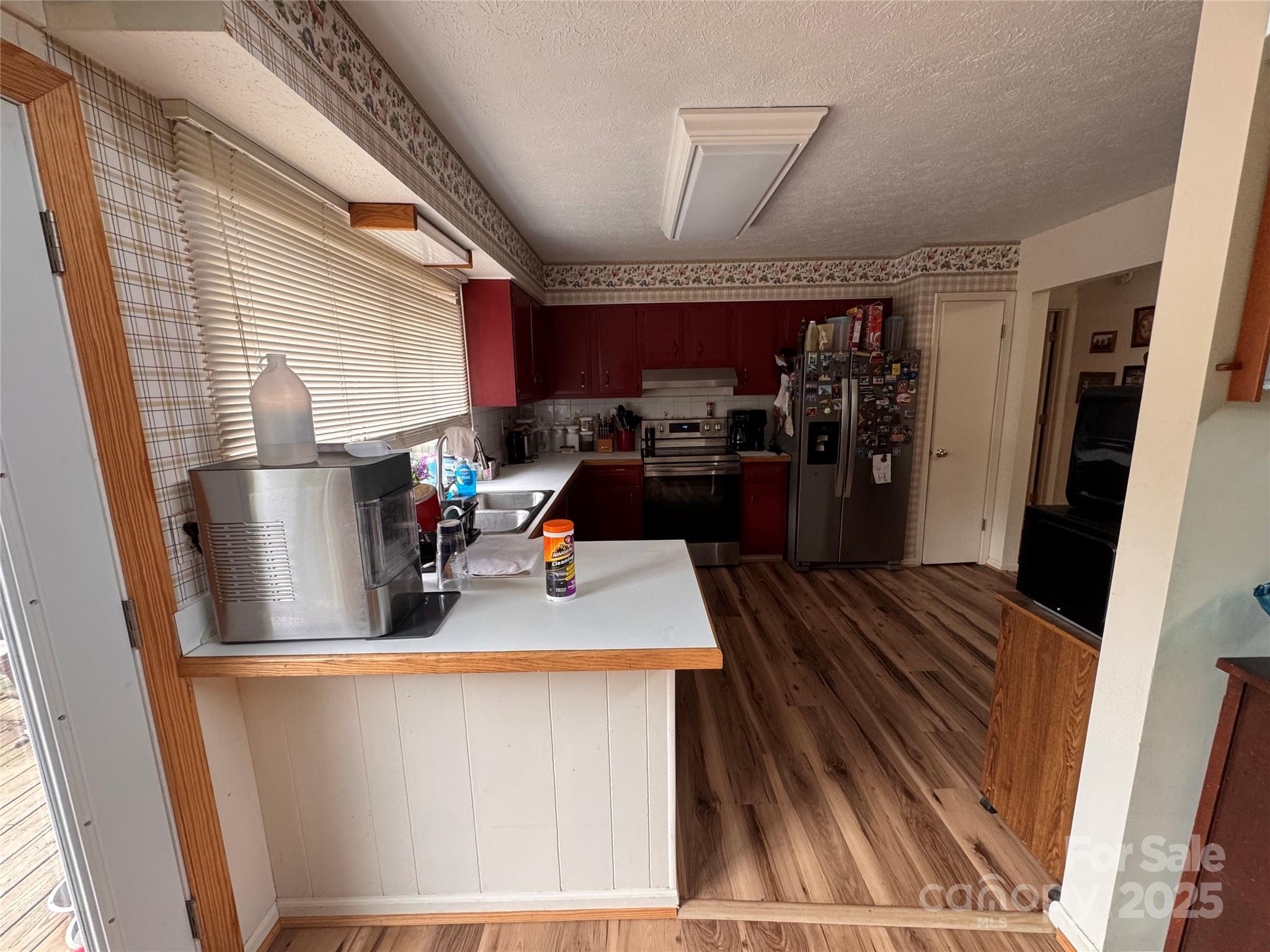 15 Golden Oaks Lane Property Photo 7