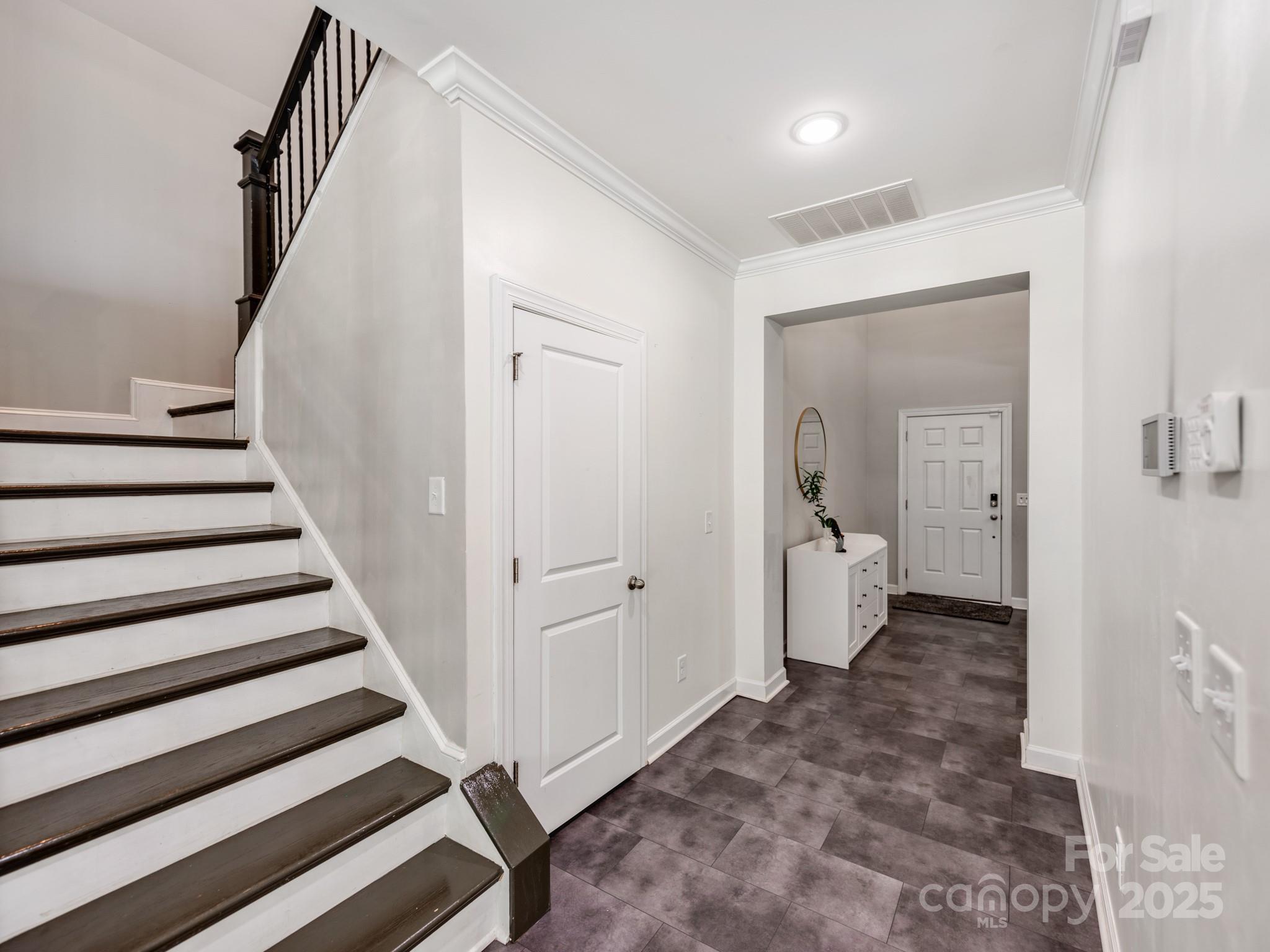 5098 Burnwald Court Property Photo 5