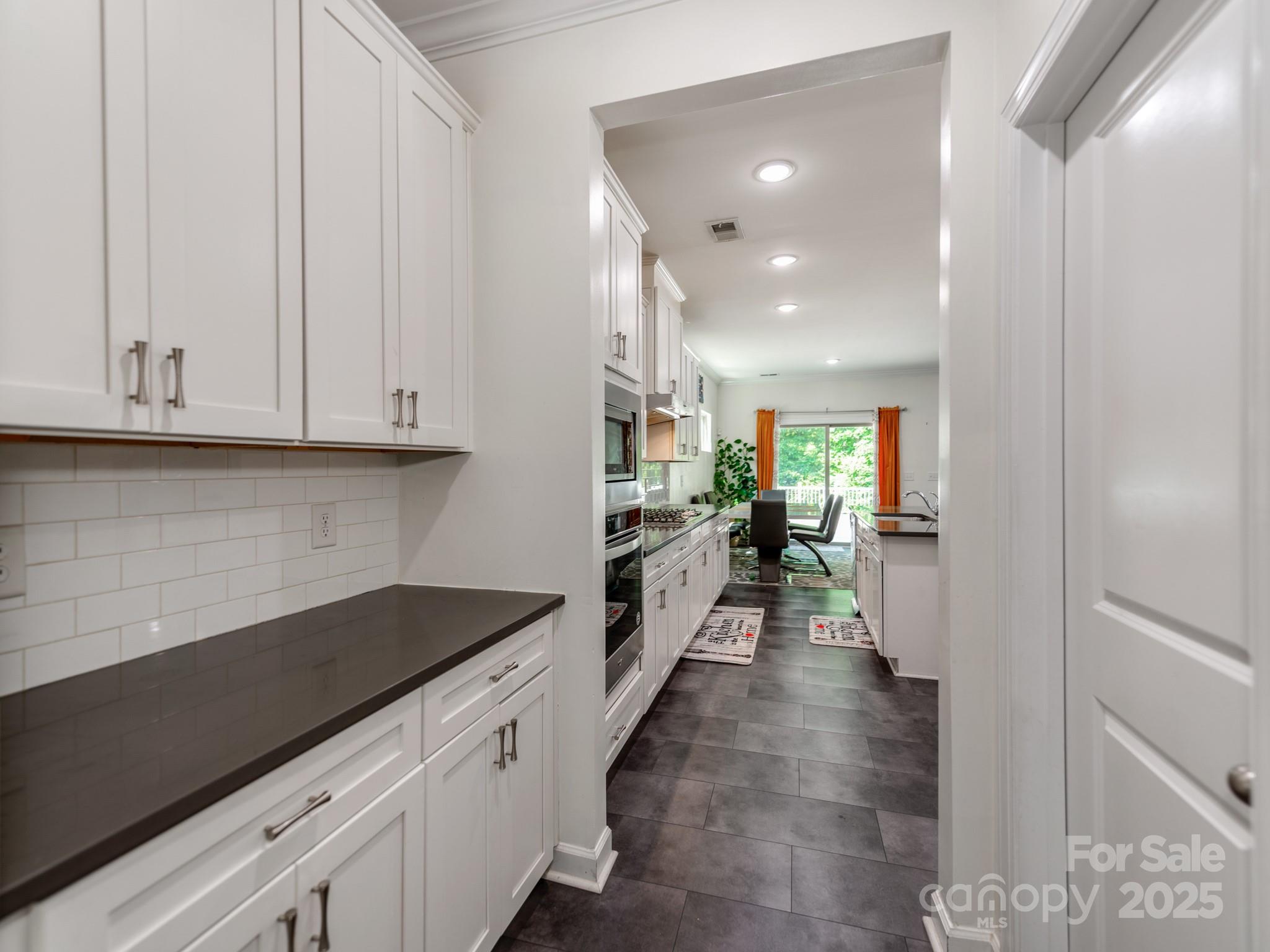 5098 Burnwald Court Property Photo 17