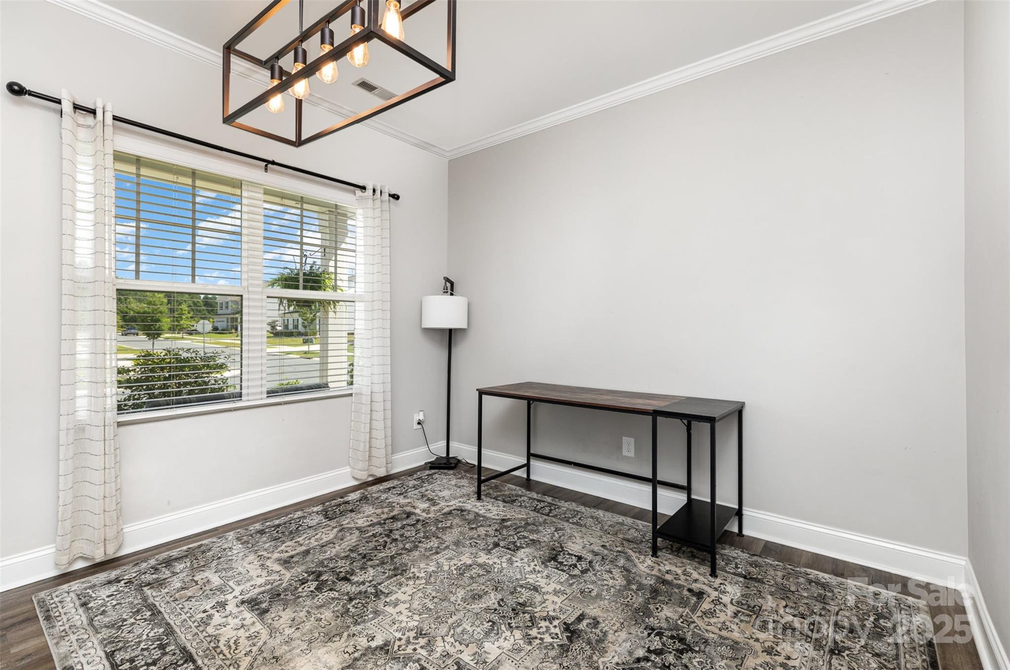 3648 Allenby Place Property Photo 4