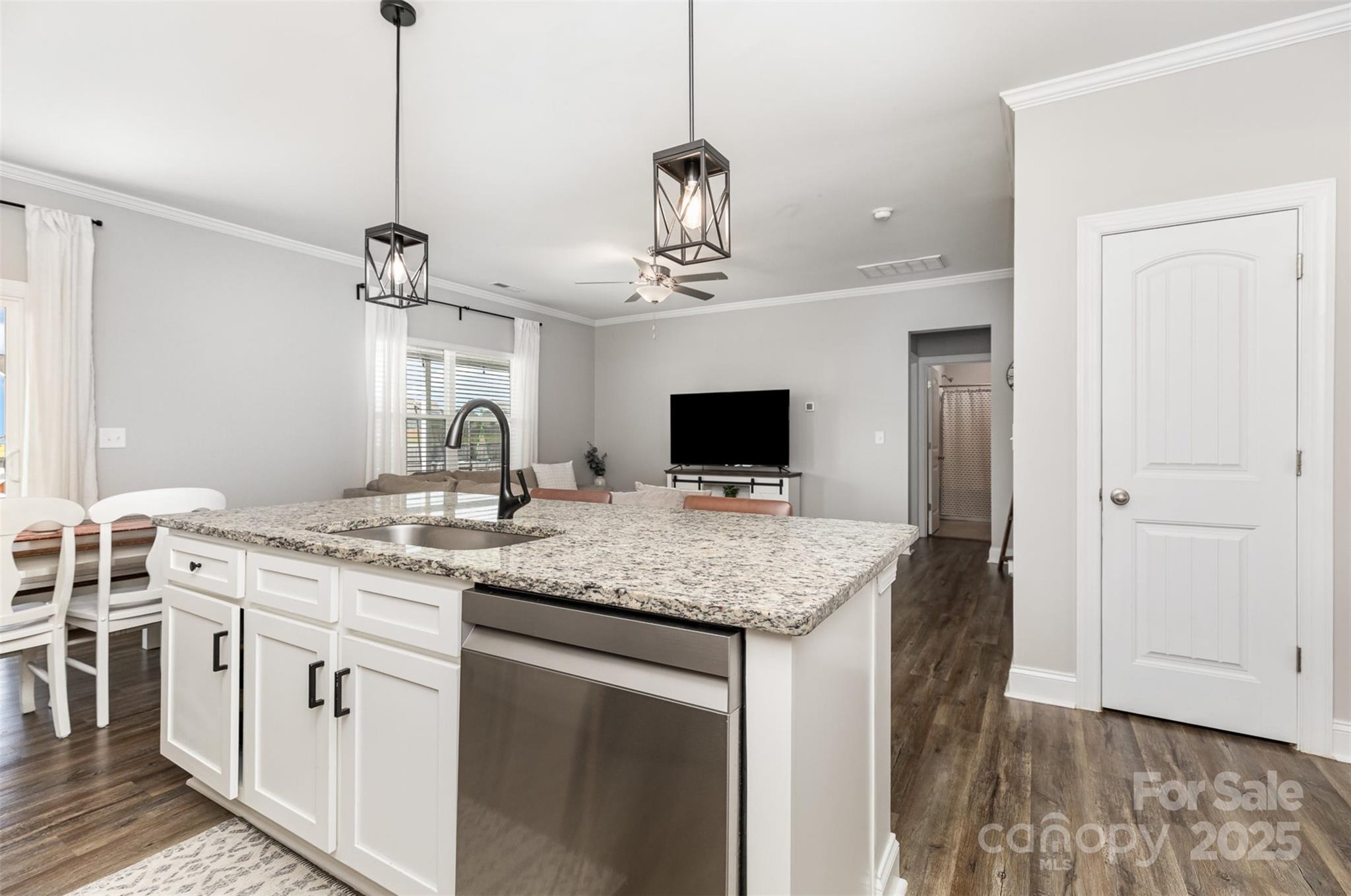 3648 Allenby Place Property Photo 10
