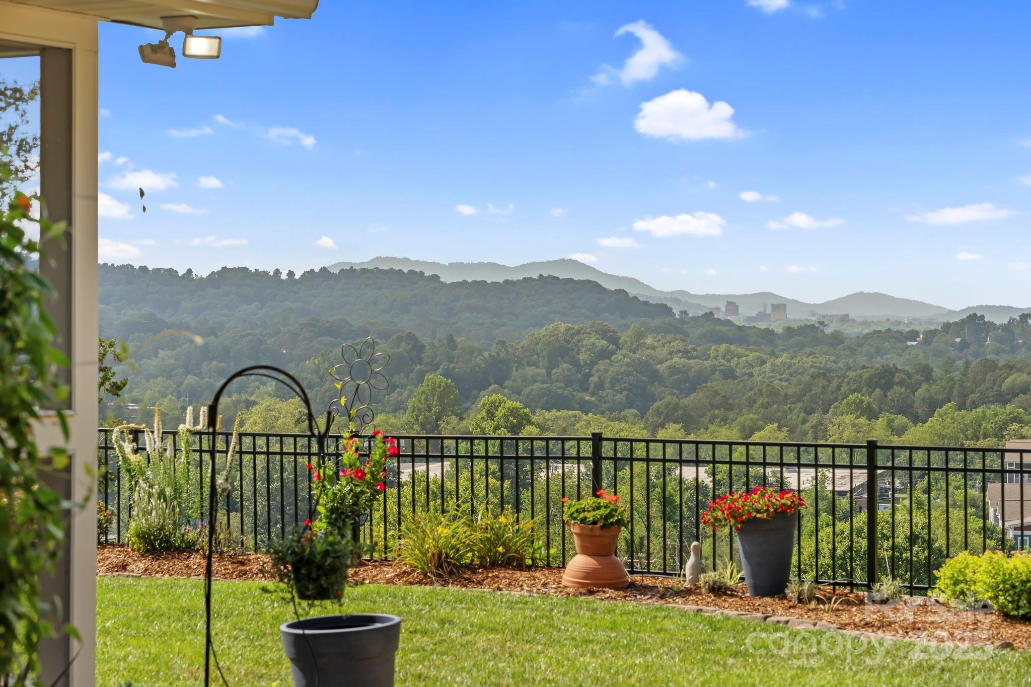 10 Audubon Drive Property Photo 2