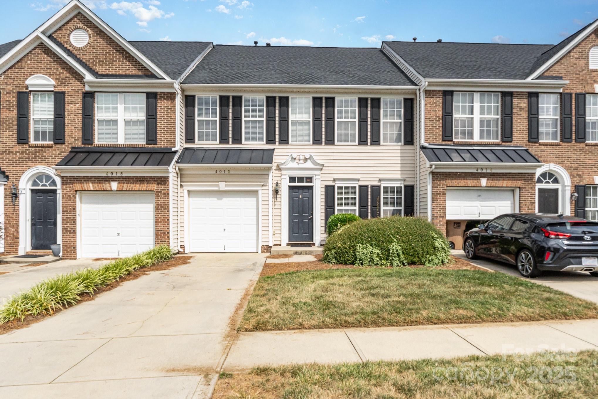 4016 Holly Villa Circle Property Photo 1