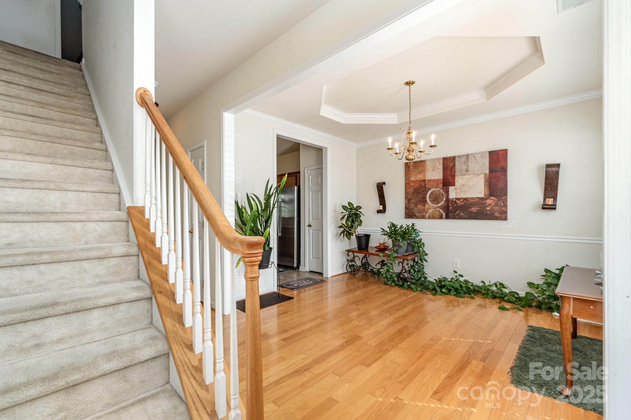 4016 Holly Villa Circle Property Photo 4