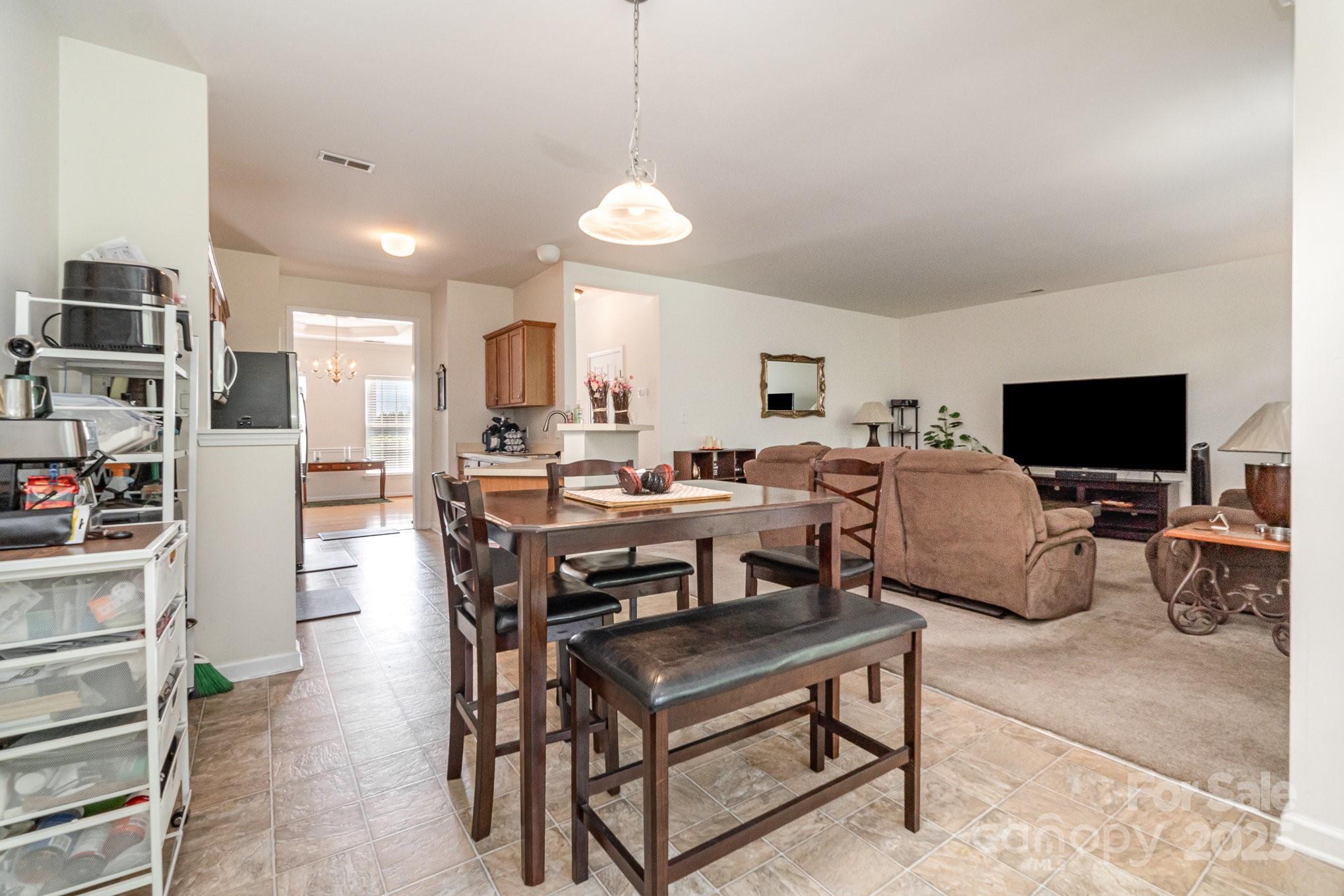 4016 Holly Villa Circle Property Photo 10