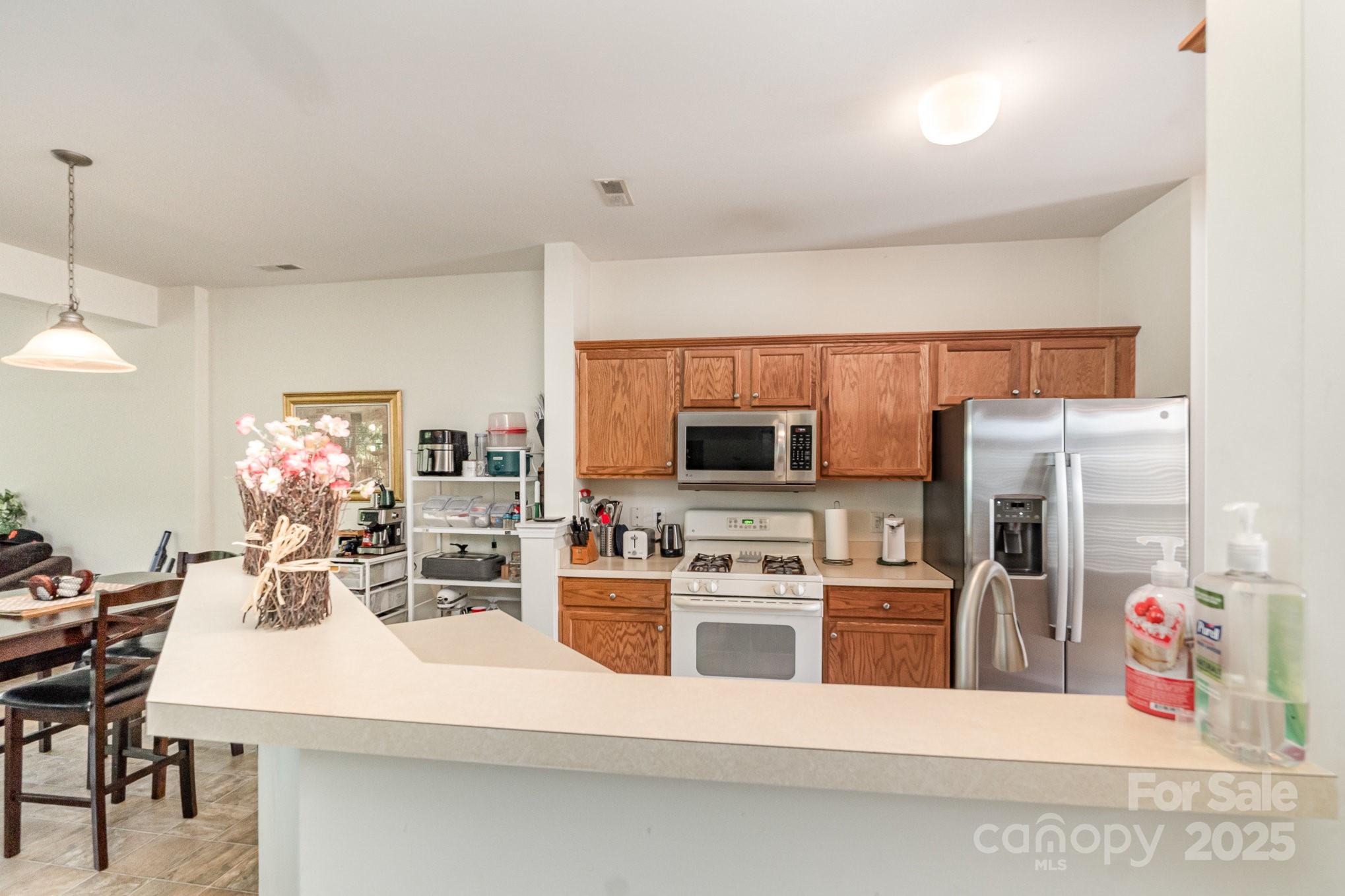 4016 Holly Villa Circle Property Photo 11