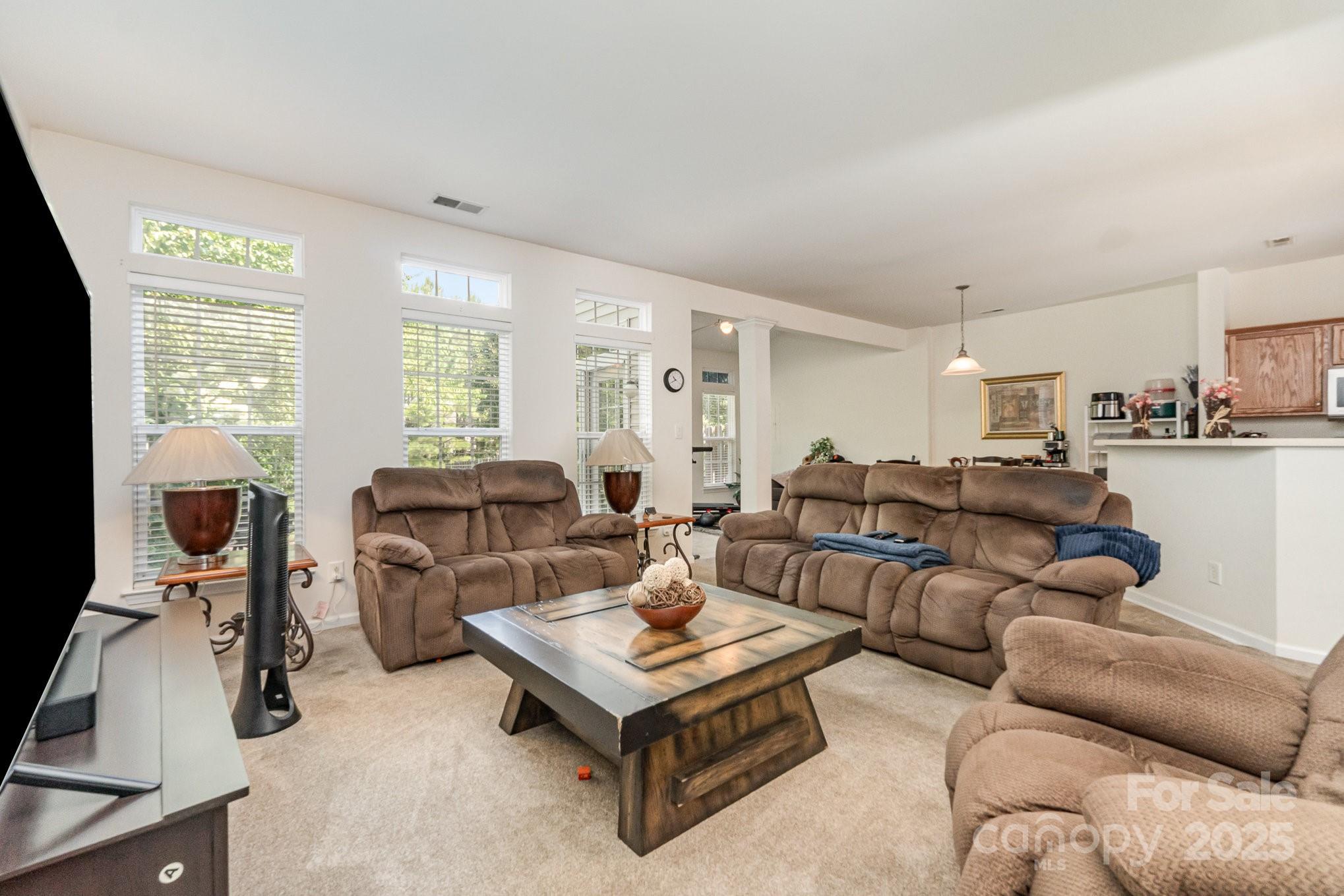 4016 Holly Villa Circle Property Photo 18