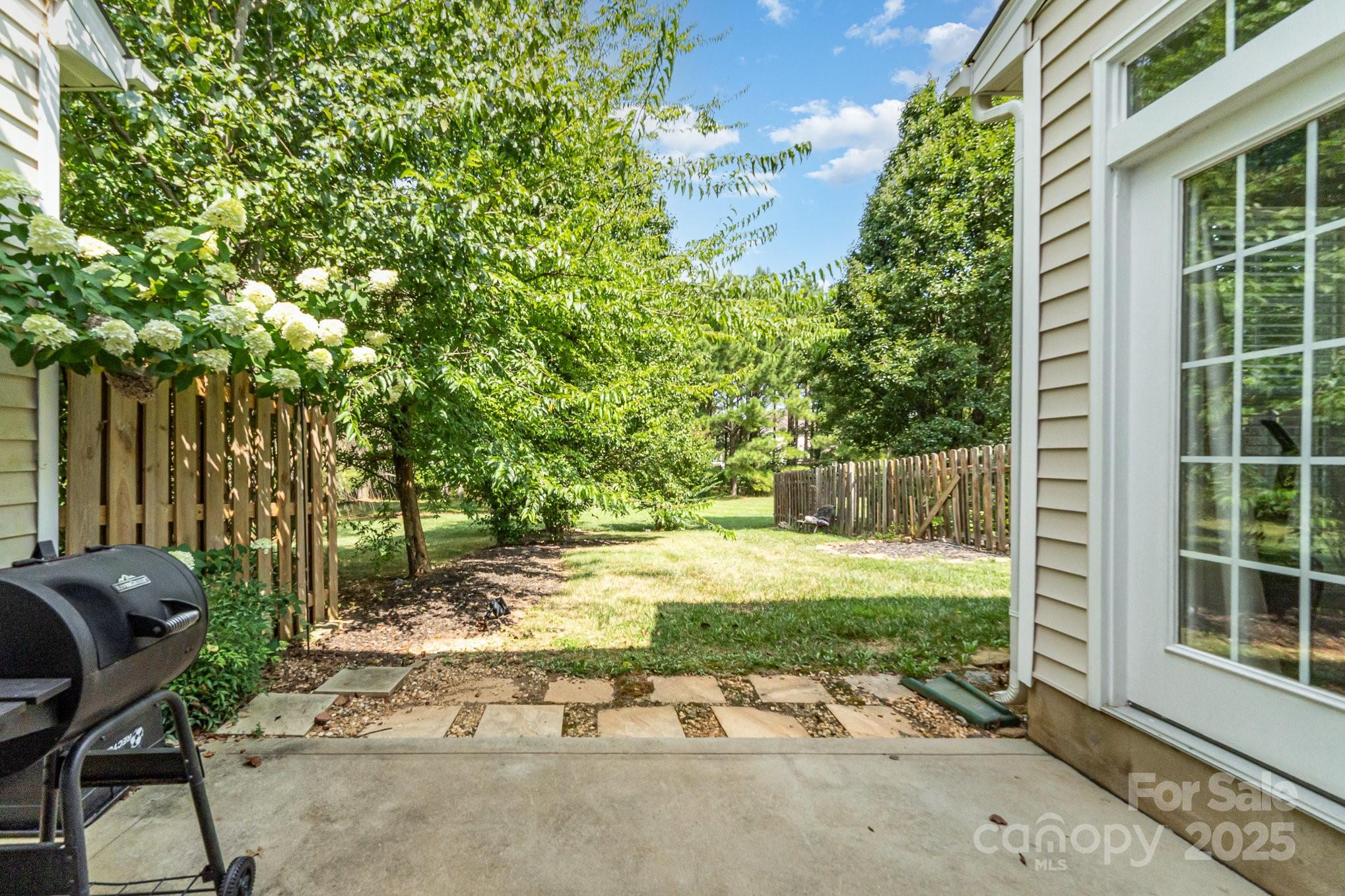 4016 Holly Villa Circle Property Photo 31