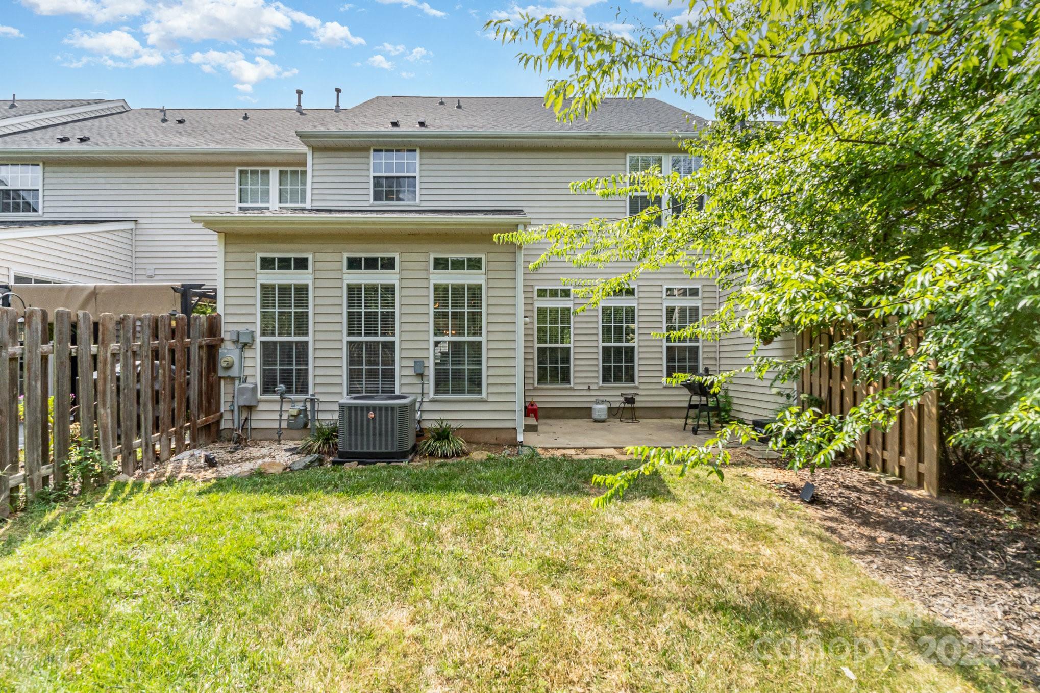 4016 Holly Villa Circle Property Photo 33