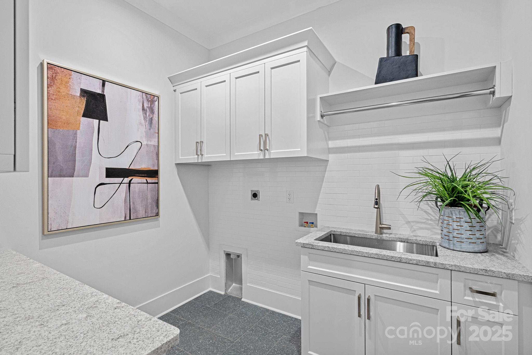 2010 Bessbrook Road Property Photo 16