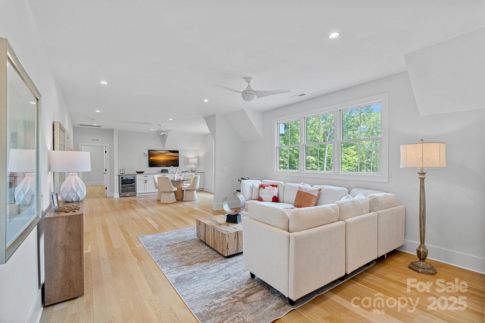 2010 Bessbrook Road Property Photo 20