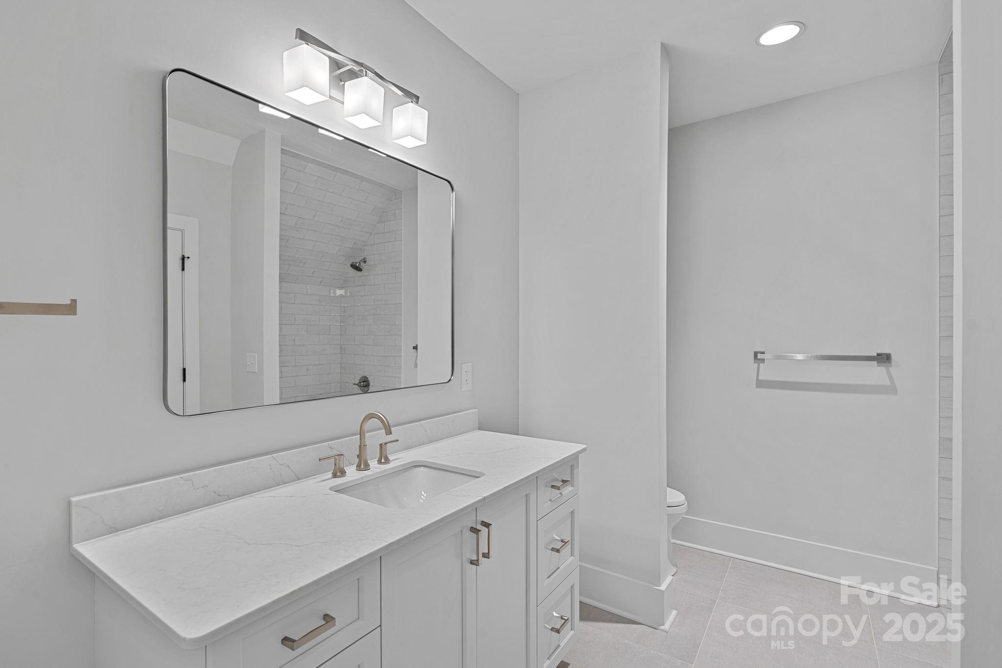 2010 Bessbrook Road Property Photo 22