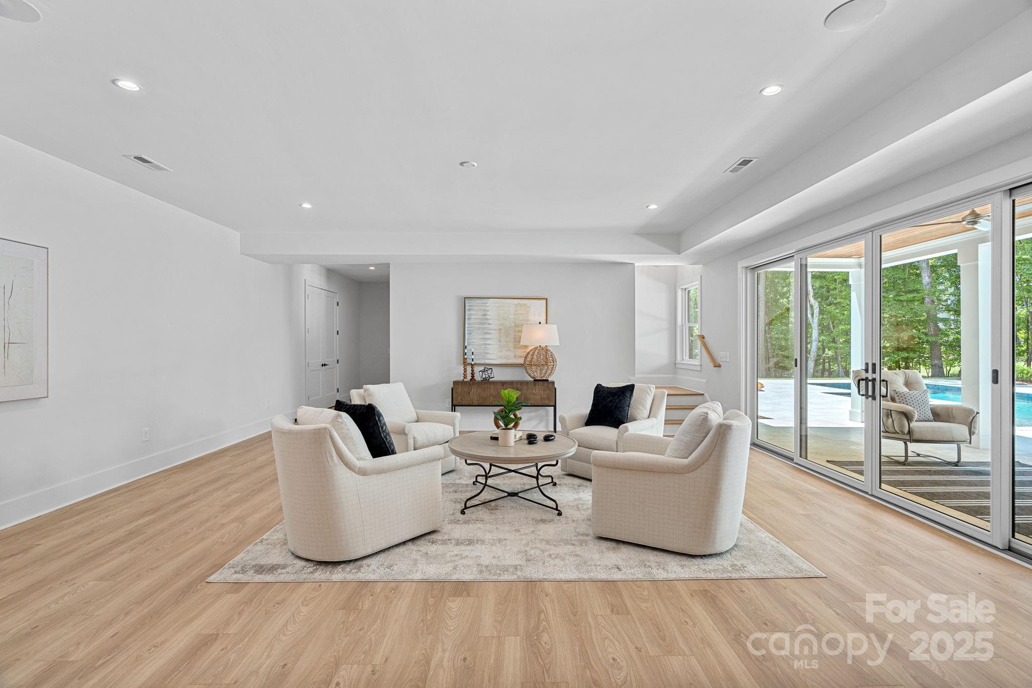 2010 Bessbrook Road Property Photo 26