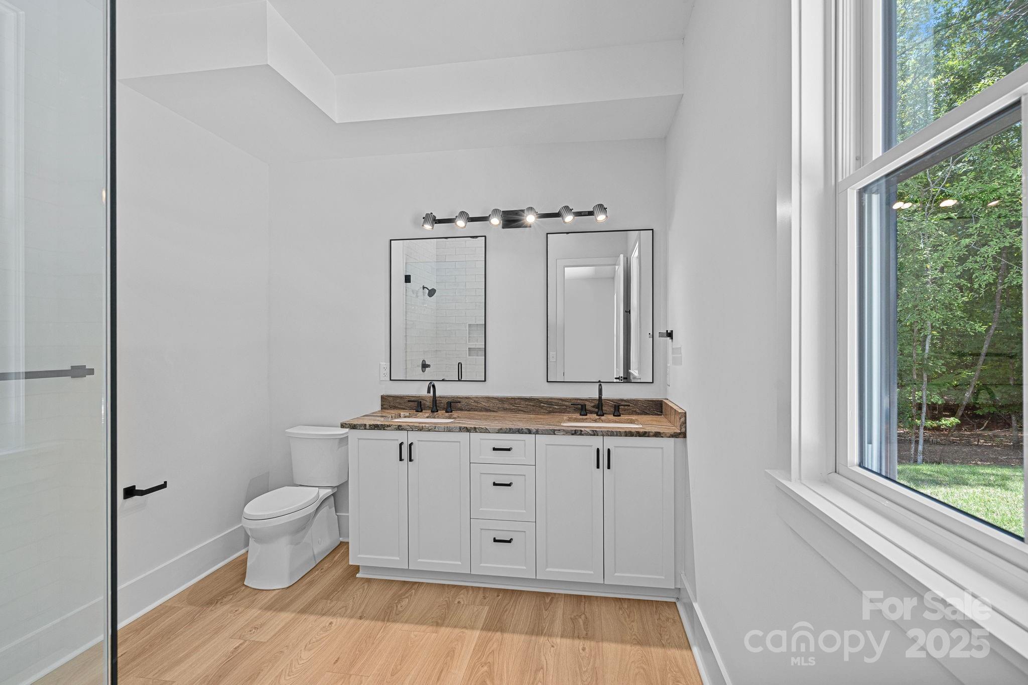 2010 Bessbrook Road Property Photo 35