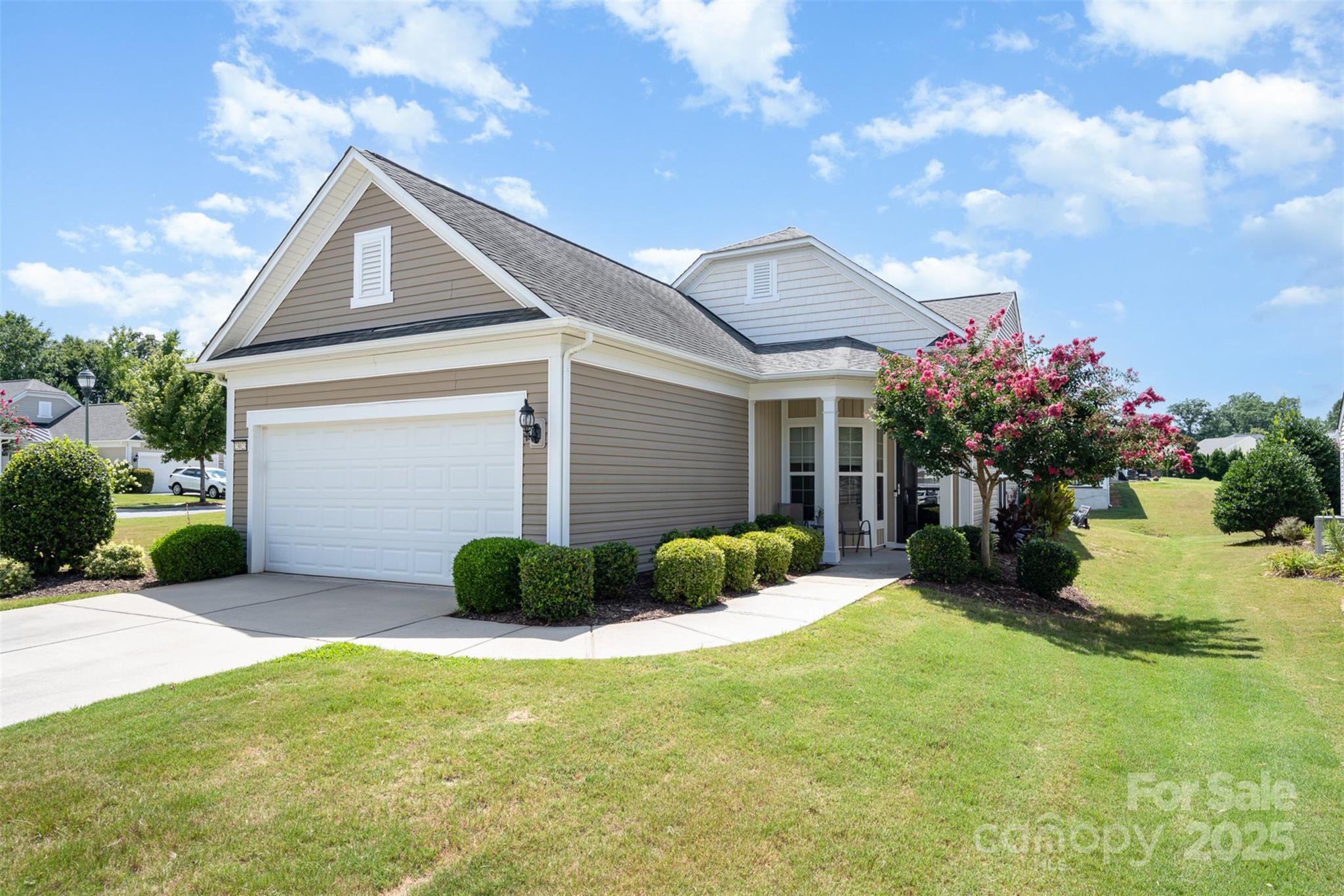 23023 Whimbrel Circle Property Photo 1