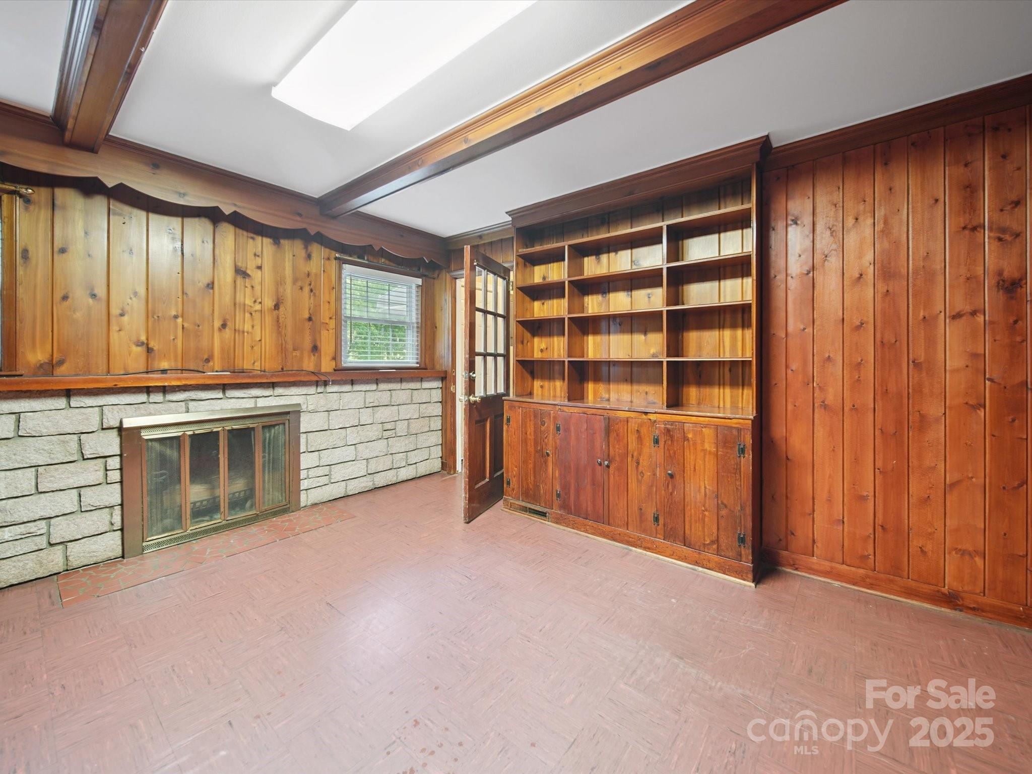 202 Greenwood Lane Property Photo 15