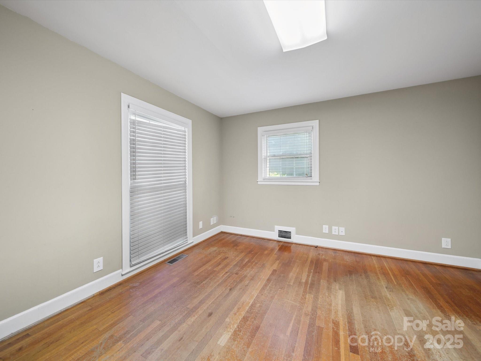 202 Greenwood Lane Property Photo 21