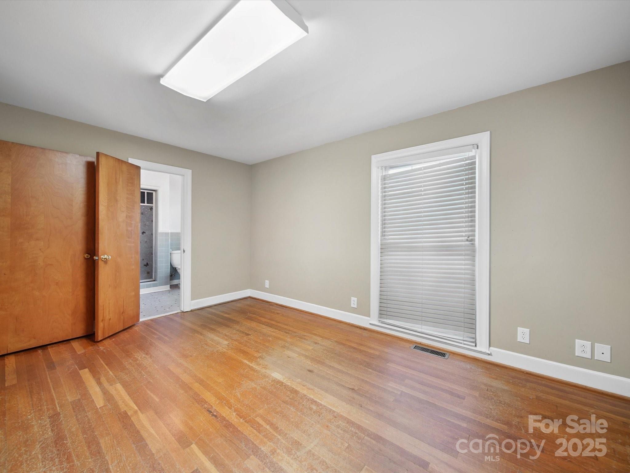 202 Greenwood Lane Property Photo 23