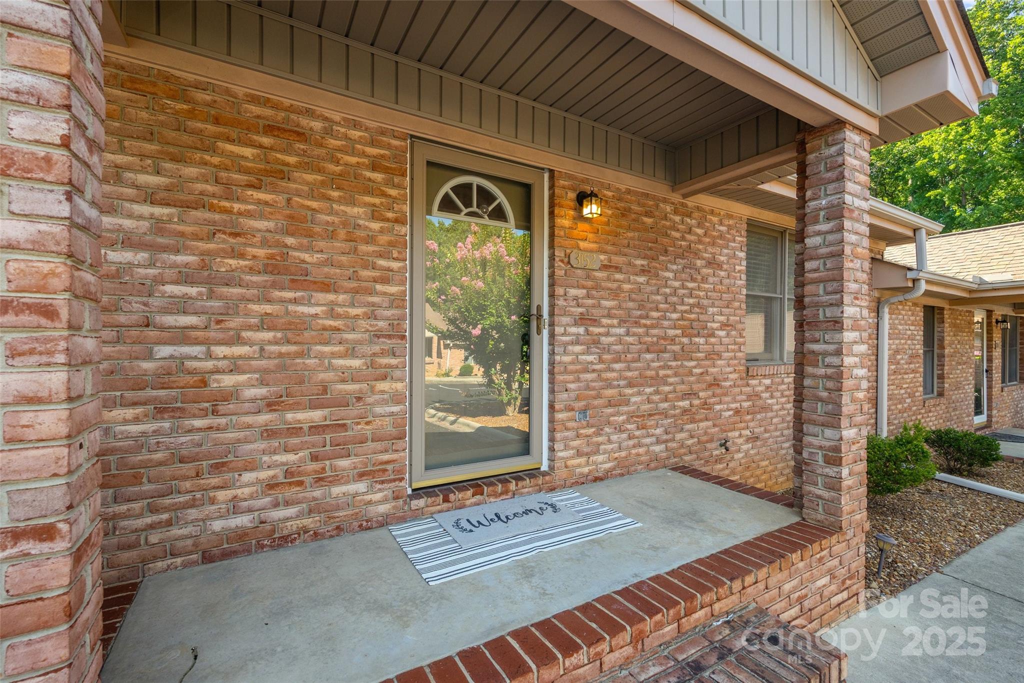 3152 Devonshire Drive 2 Property Photo 2