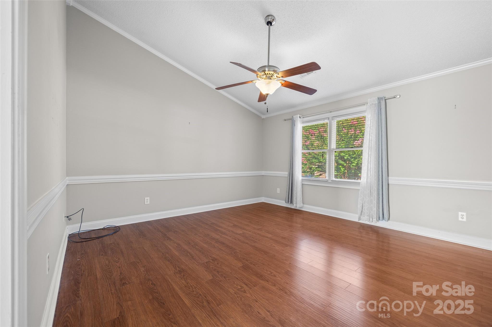3152 Devonshire Drive 2 Property Photo 5