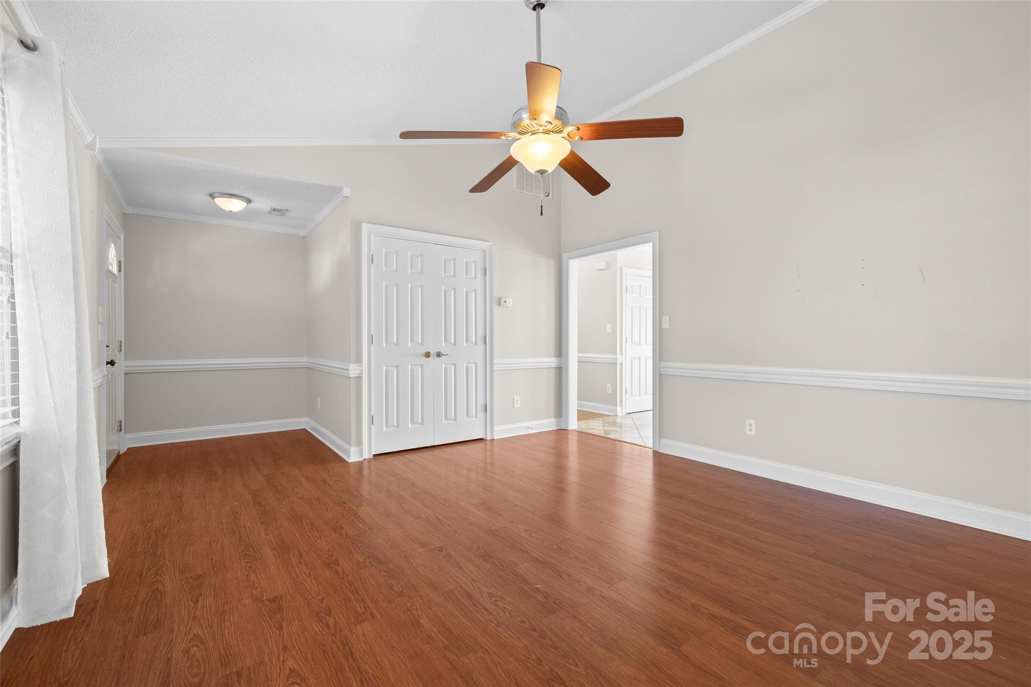 3152 Devonshire Drive 2 Property Photo 6