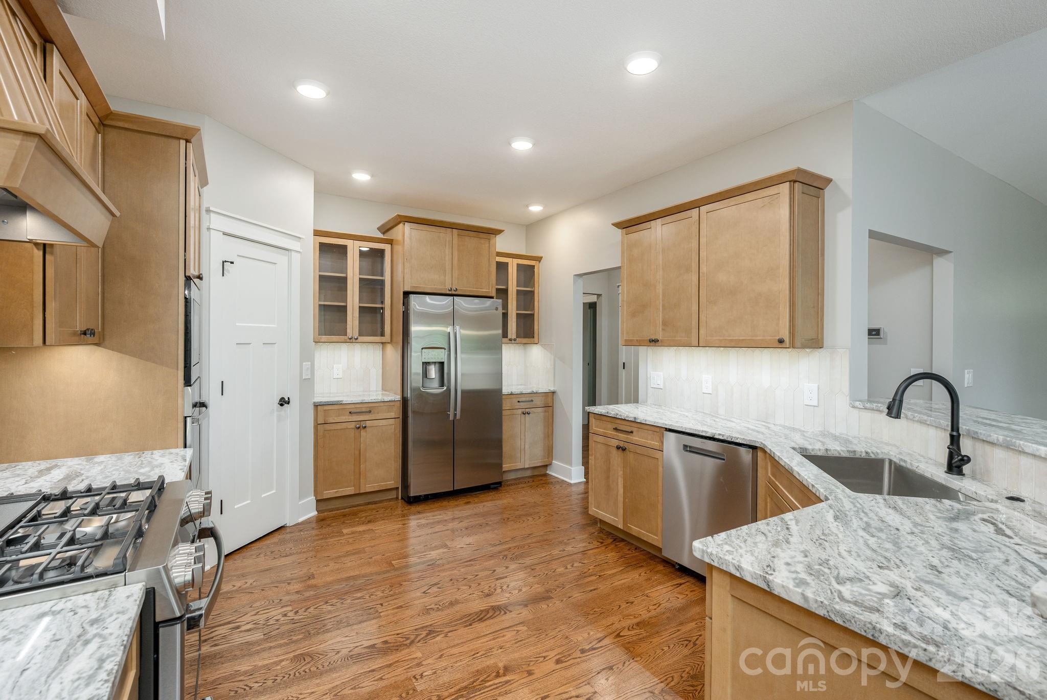 634 Hollybrook Drive Property Photo 17