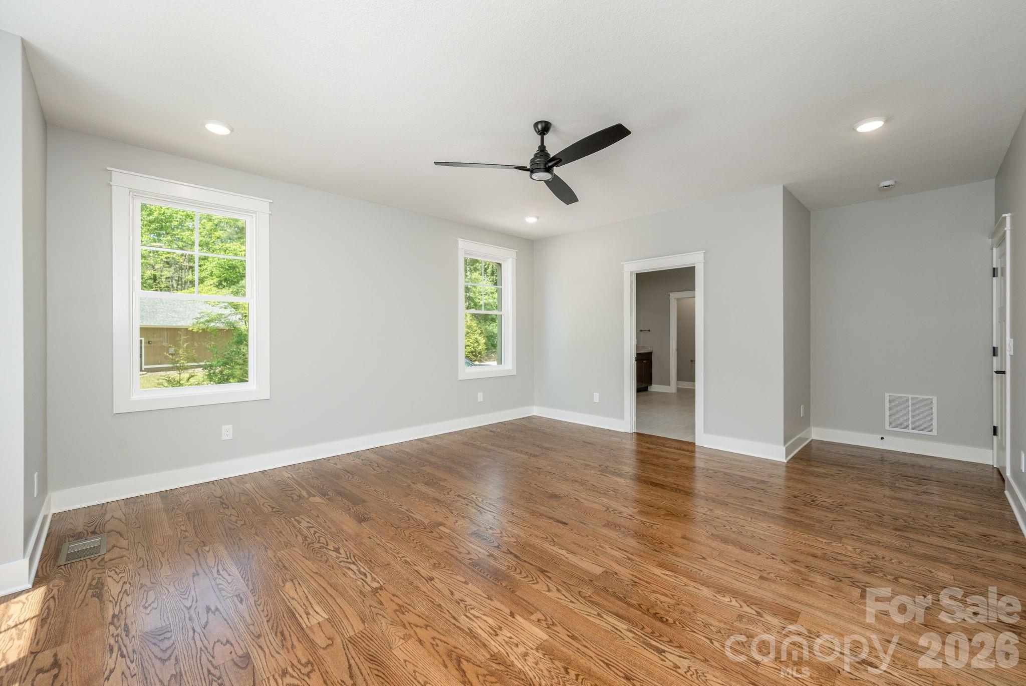 634 Hollybrook Drive Property Photo 22