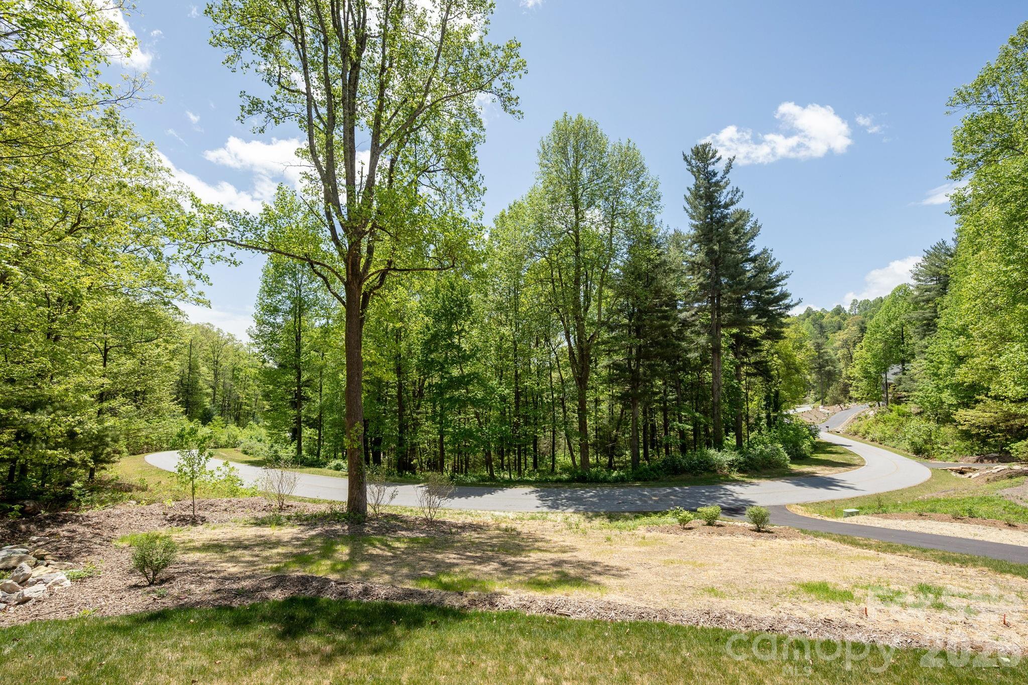 634 Hollybrook Drive Property Photo 35