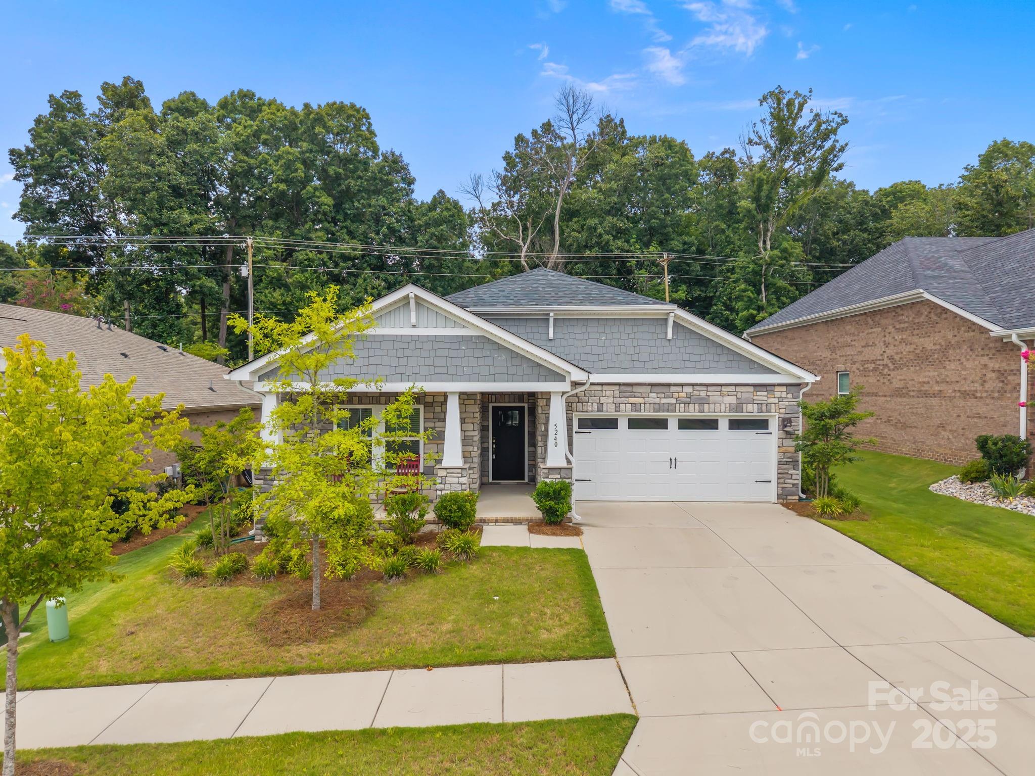 5240 Birchhill Road Property Photo 2