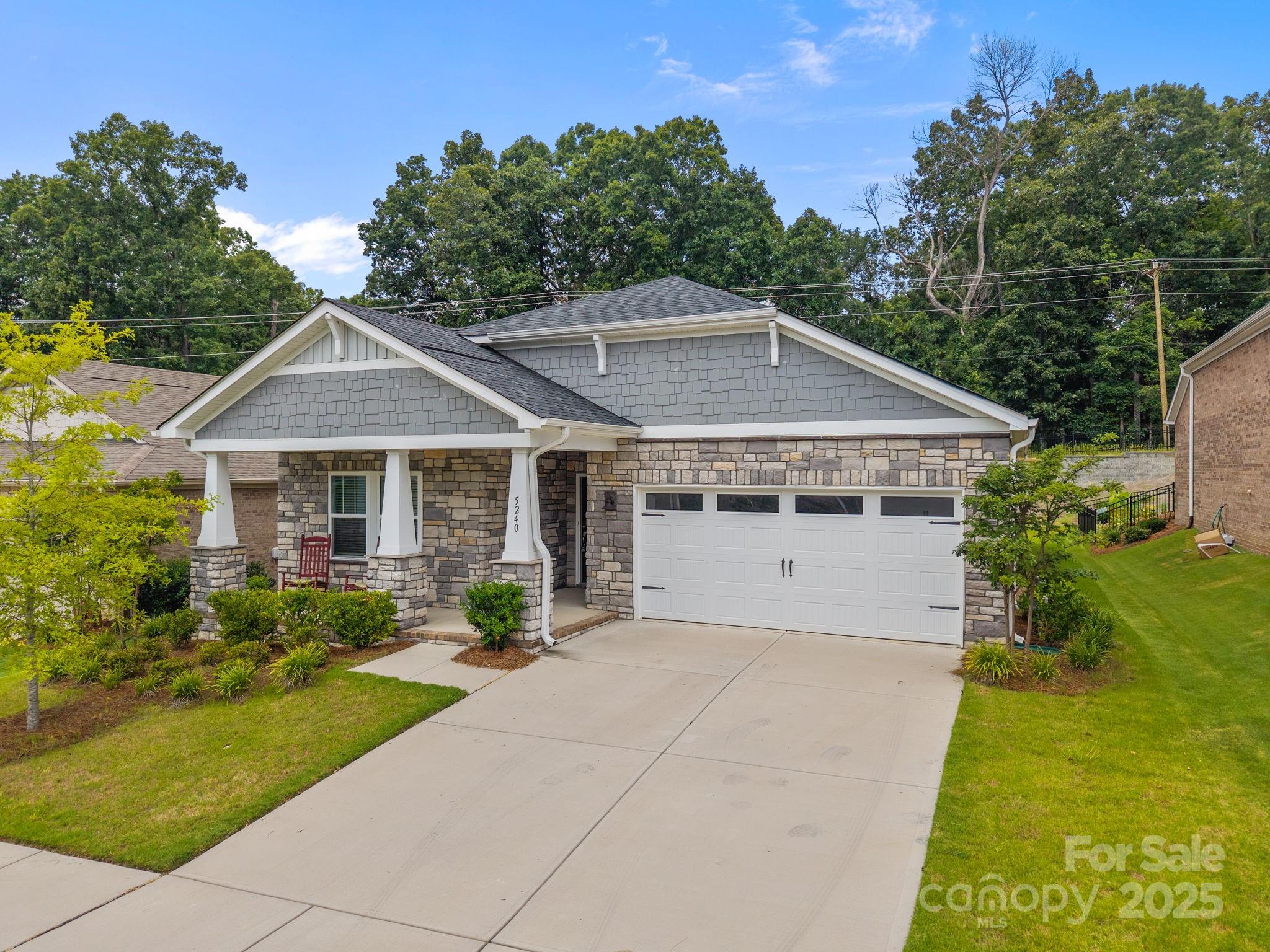 5240 Birchhill Road Property Photo 3
