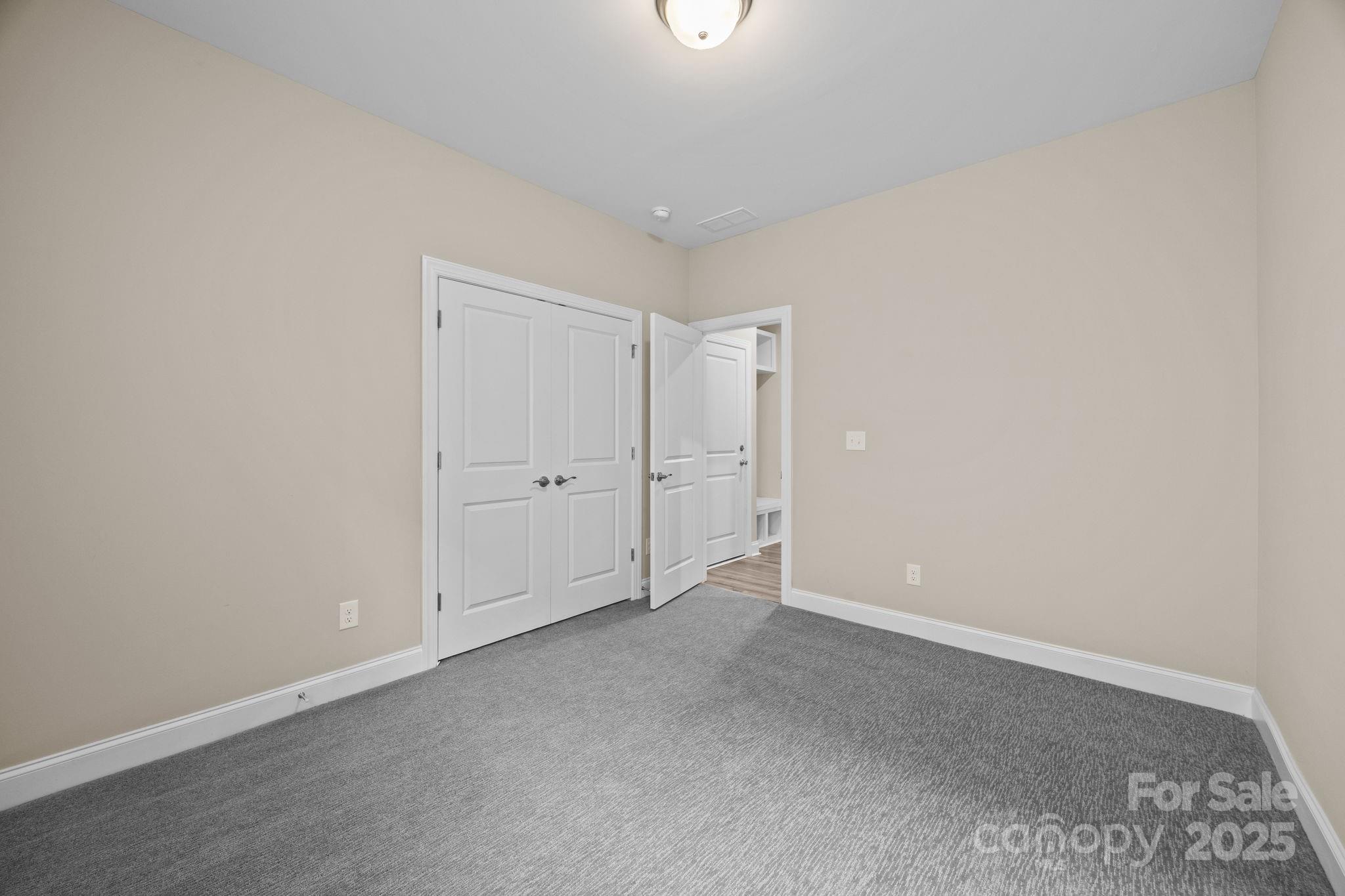 5240 Birchhill Road Property Photo 23