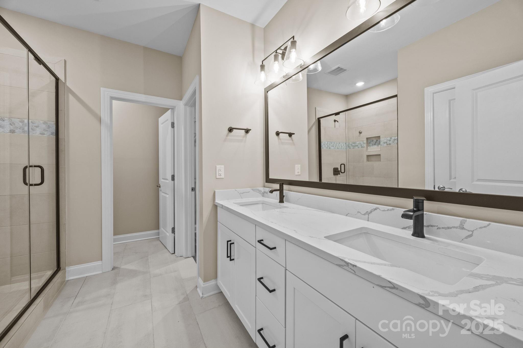 5240 Birchhill Road Property Photo 28
