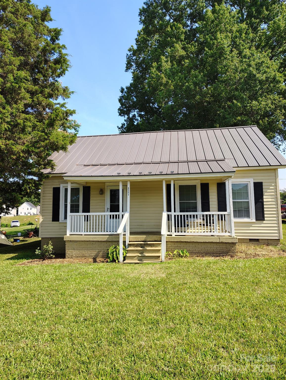 8504 Moores Chapel Road Property Photo 1