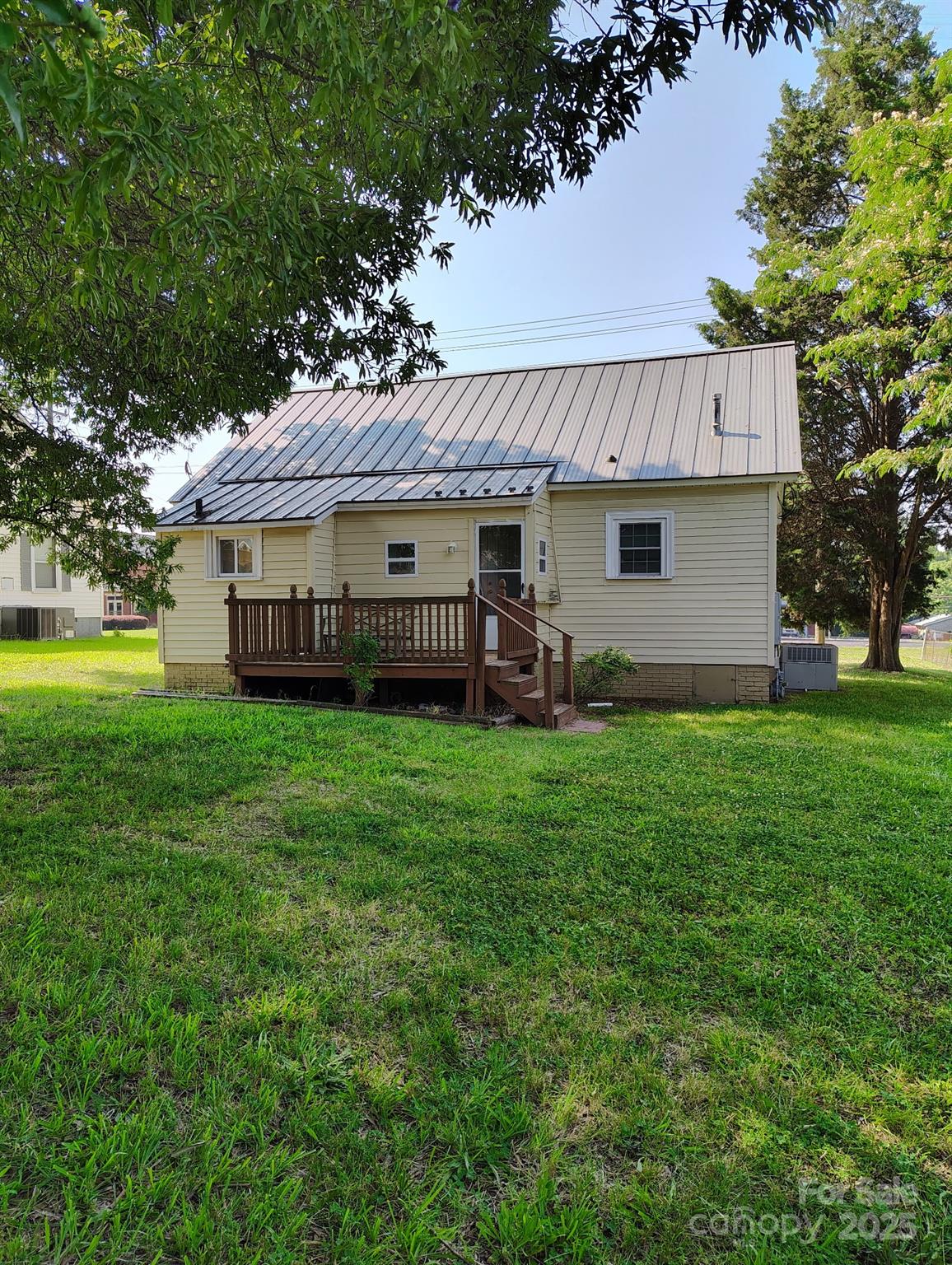 8504 Moores Chapel Road Property Photo 3