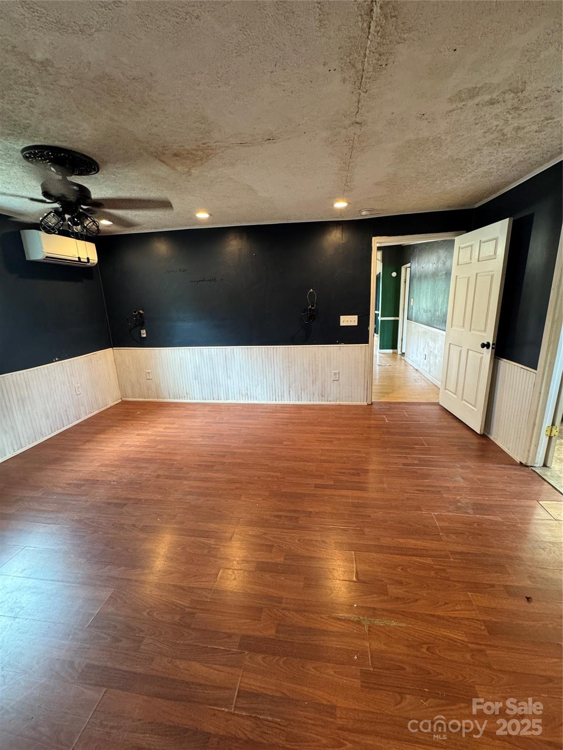 2743 Mccraw Road Property Photo 8