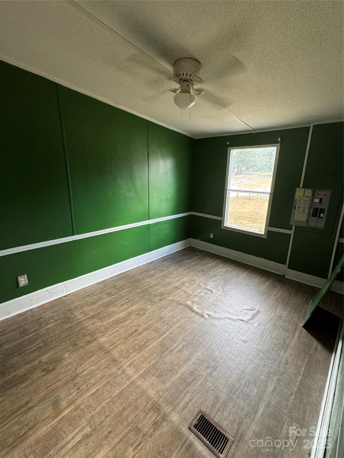 2743 Mccraw Road Property Photo 24
