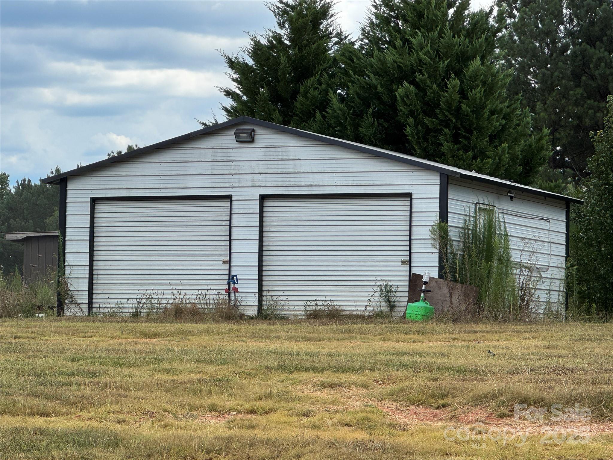 2743 Mccraw Road Property Photo 28