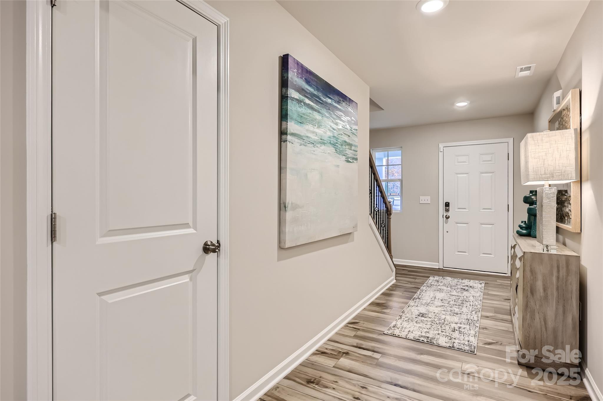 2153 Trollinger Drive Property Photo 2