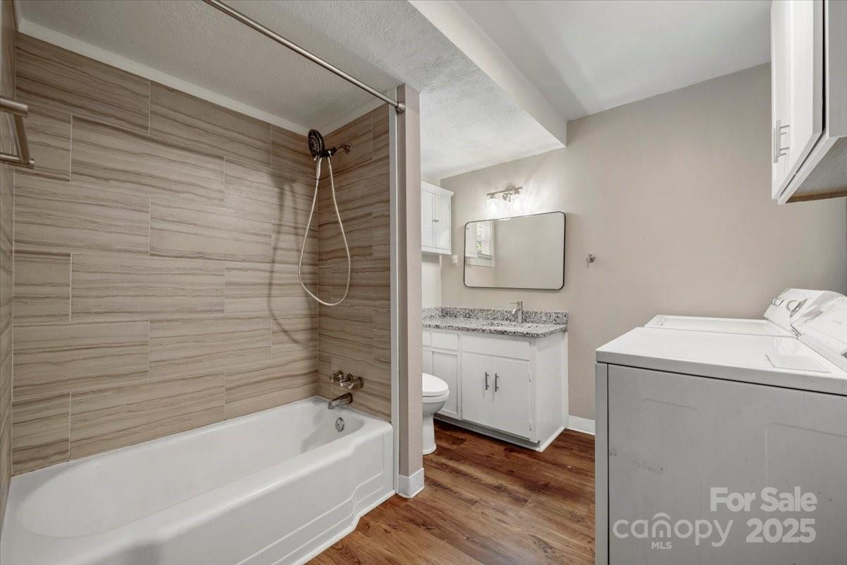 313 Mayflower Avenue Property Photo 15