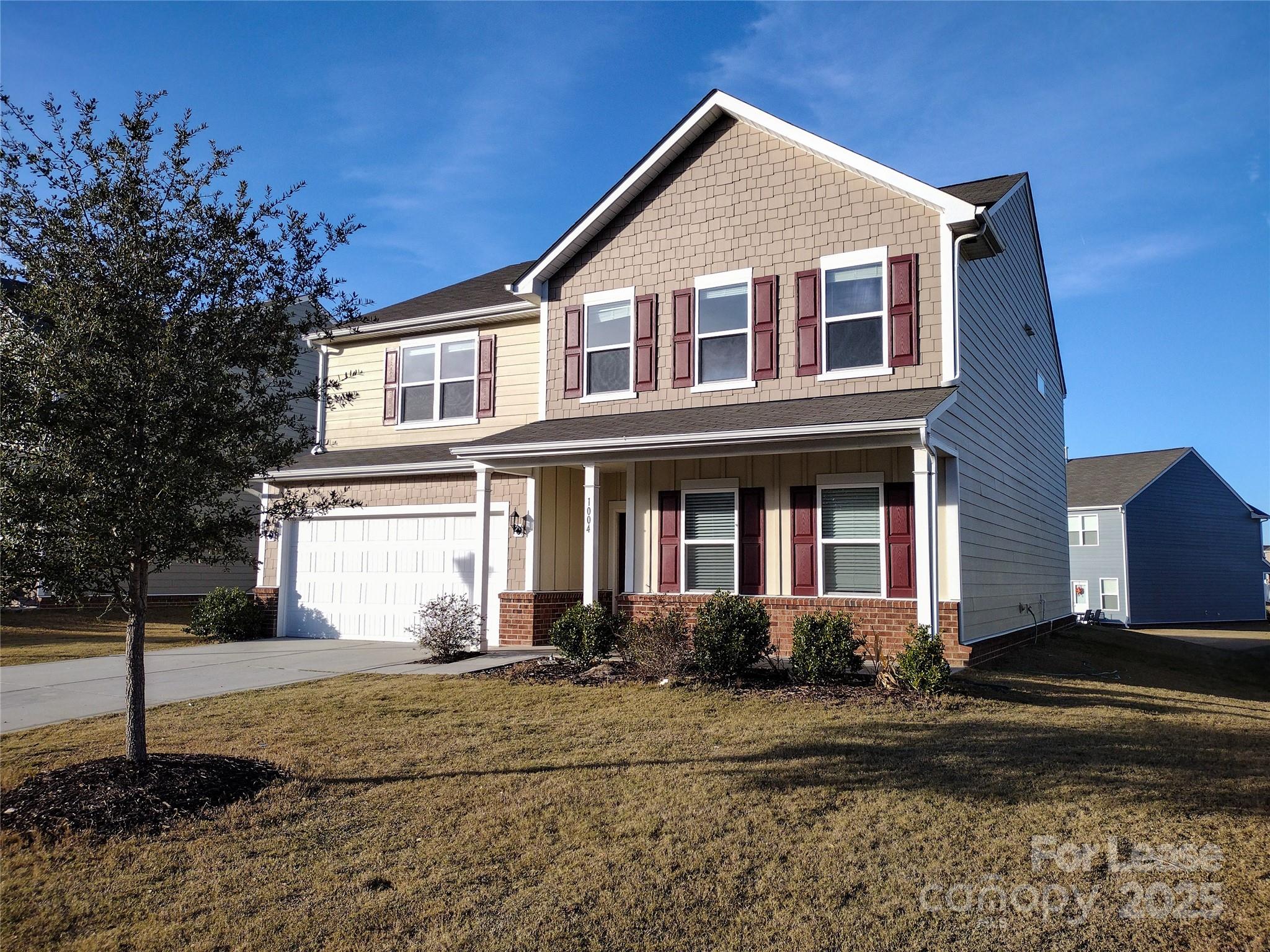 1004 Sunflower Lane Property Photo 1
