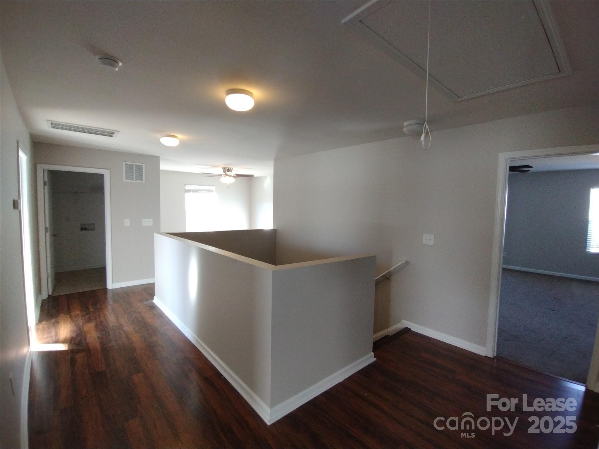 1004 Sunflower Lane Property Photo 7