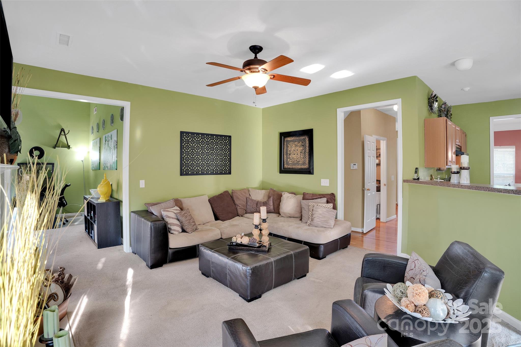 136 Crestwood Drive Property Photo 12