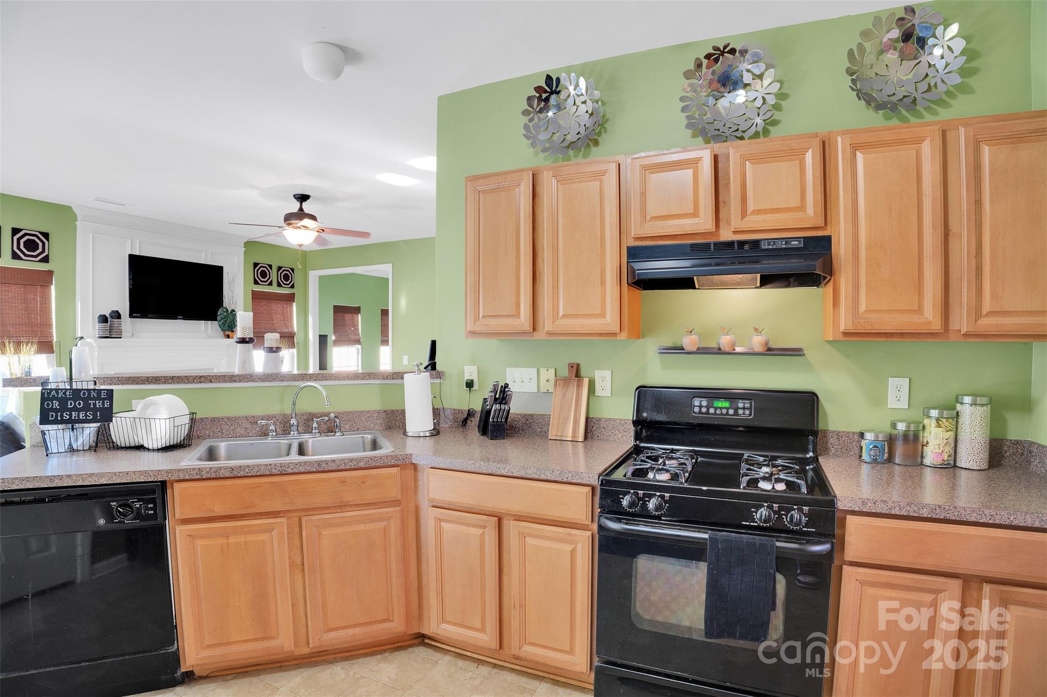 136 Crestwood Drive Property Photo 19