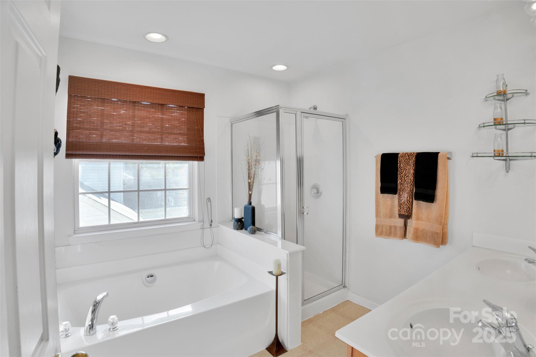 136 Crestwood Drive Property Photo 23